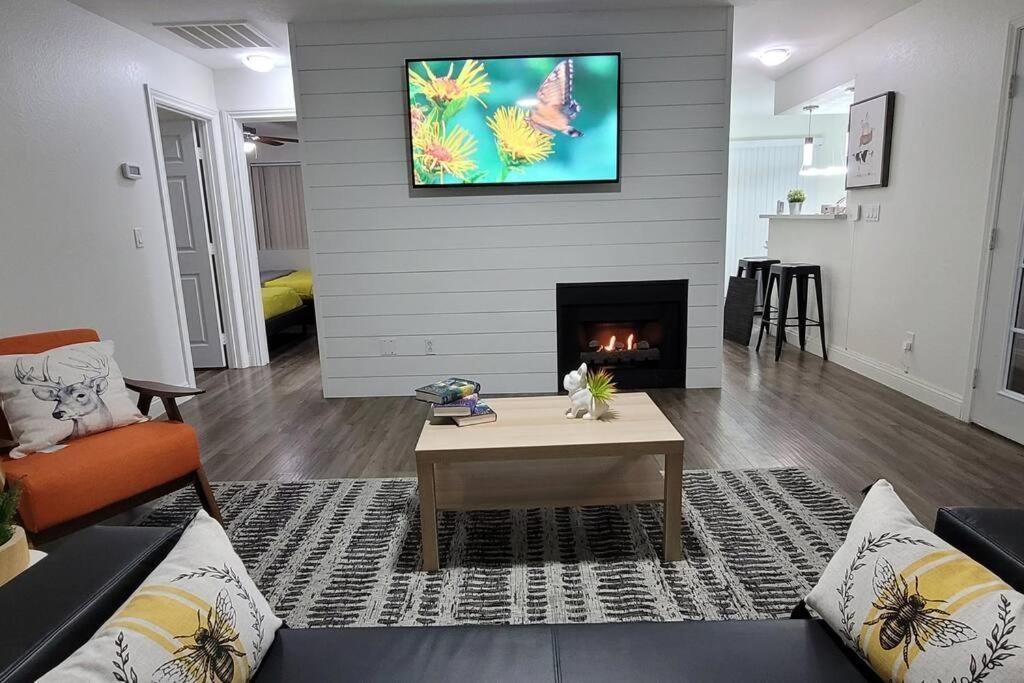 L - Fully Remodeled And Professionally Decorated Las Vegas Luaran gambar